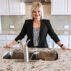 Meet your Posher, Karen ke